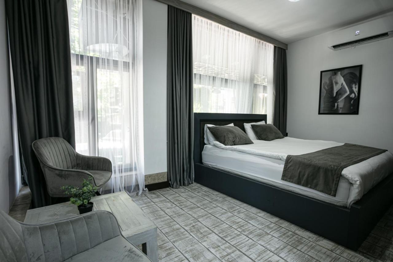Hotel Monk House Erevan Esterno foto