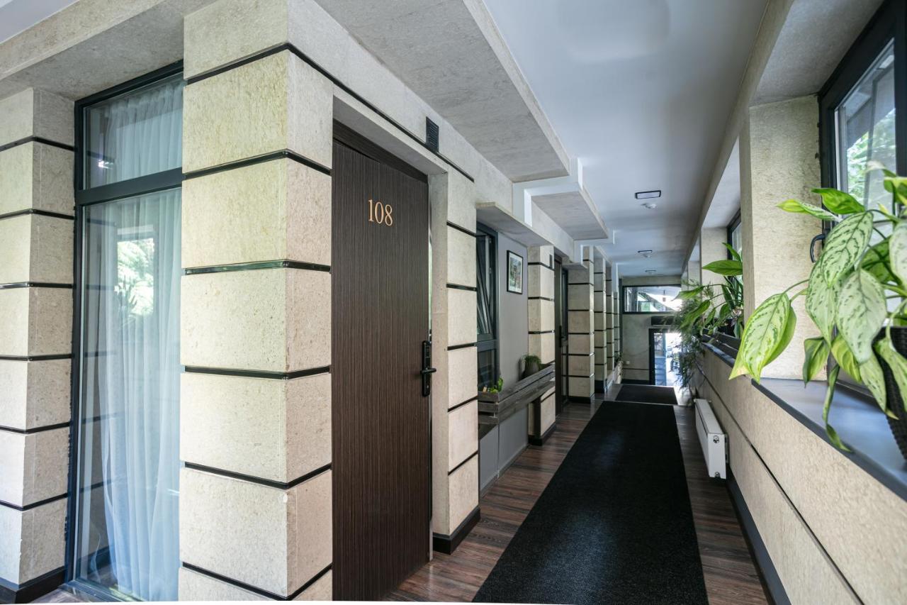 Hotel Monk House Erevan Esterno foto