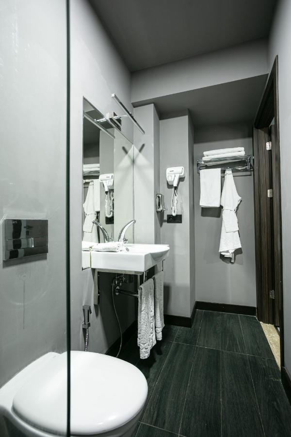 Hotel Monk House Erevan Esterno foto