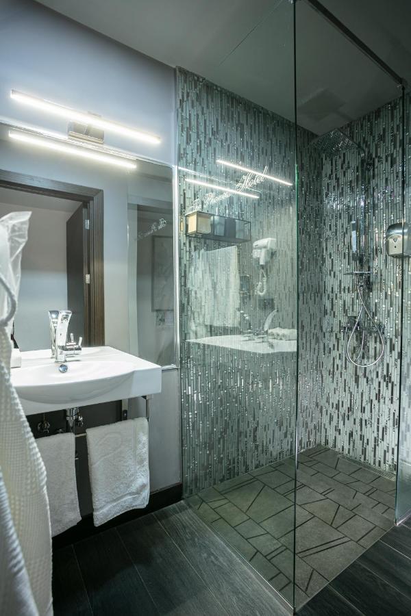Hotel Monk House Erevan Esterno foto