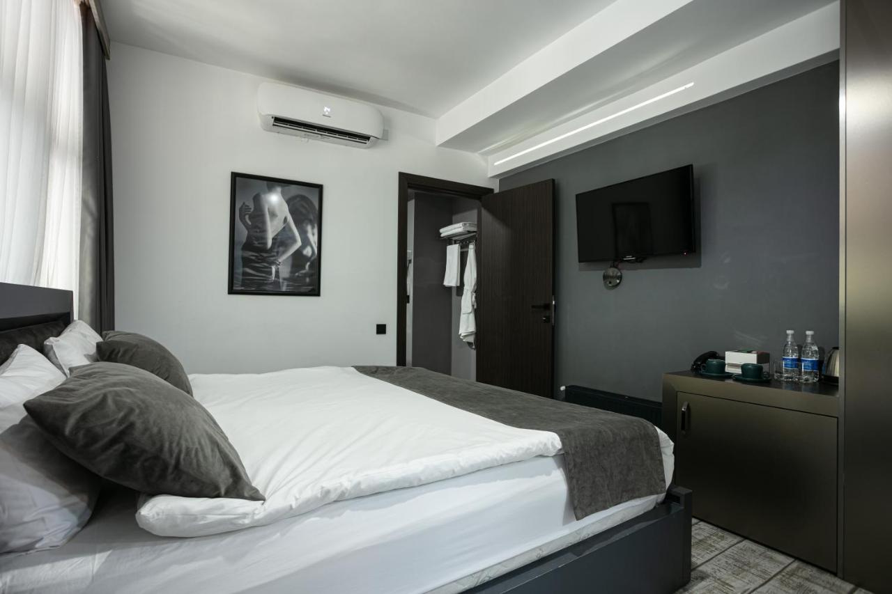 Hotel Monk House Erevan Esterno foto
