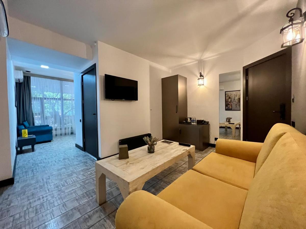Hotel Monk House Erevan Esterno foto