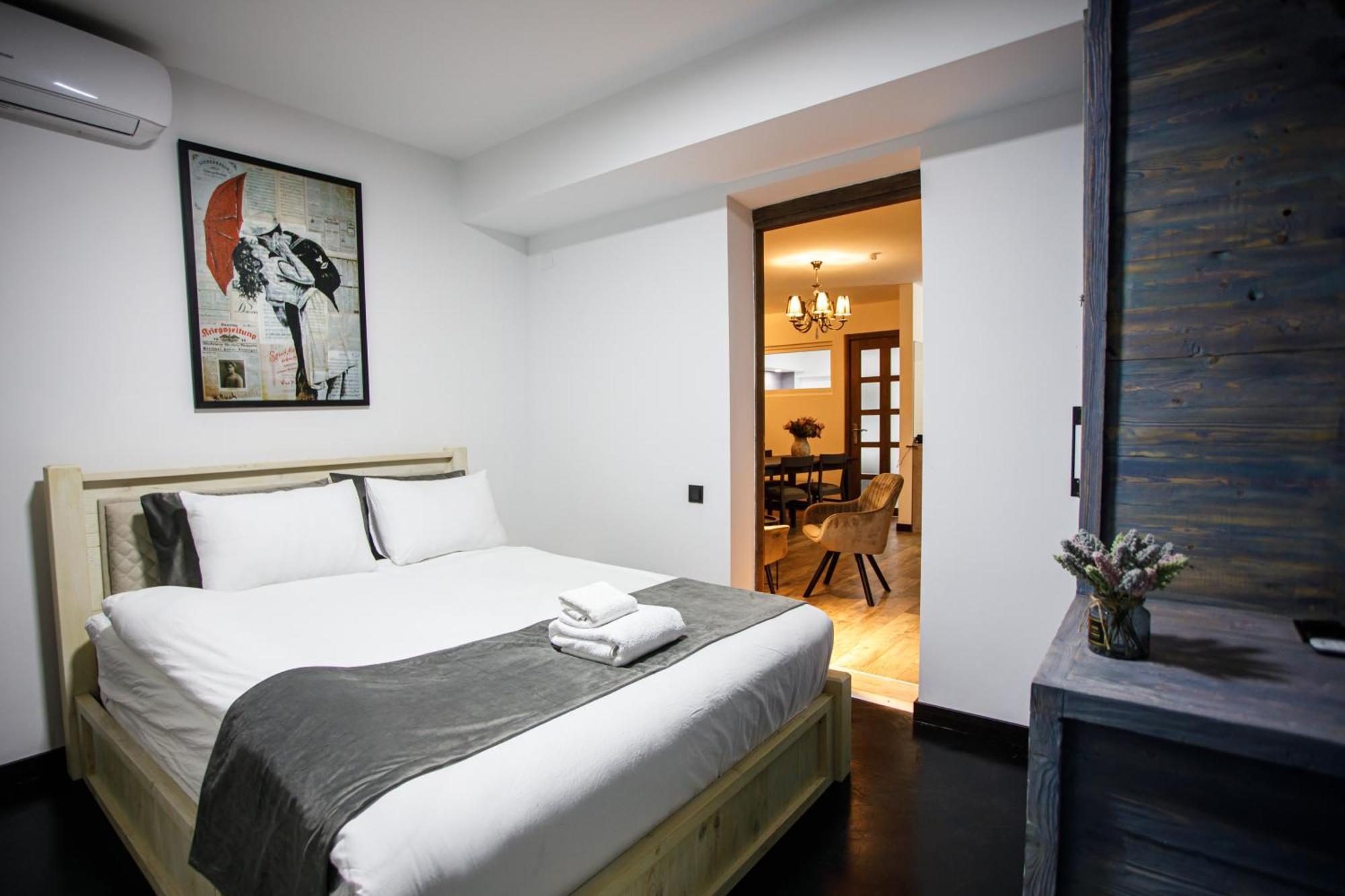 Hotel Monk House Erevan Esterno foto